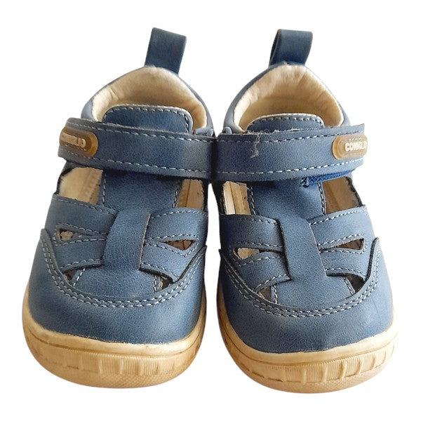 Zapato duro Cuerina Azul Marca Colloky 20 Estado Casi tiki
