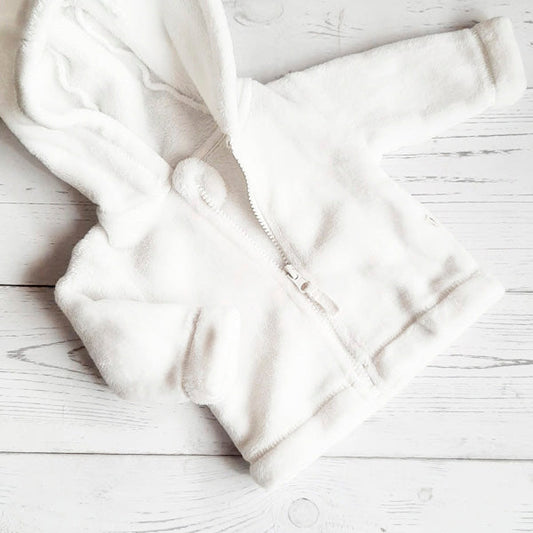 Polerón de plush blanco de 0-3 meses Marca Baby Fresh Estado Tiki Taka