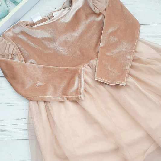 Vestido tercipelo y tul color palo de rosa de 3-4 años Marca Zara Estado Tiki taka