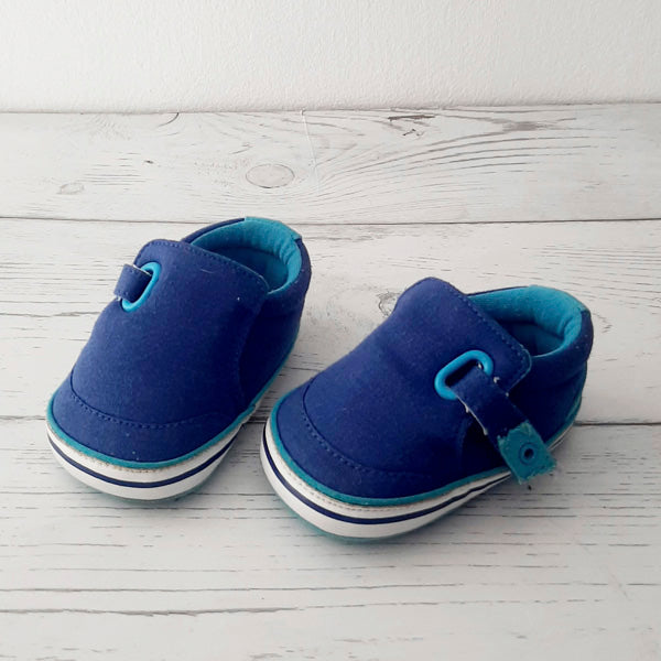 Zapatilla blanda azules y celeste 3-6 meses Marca Ficcus Estado Casi tiki