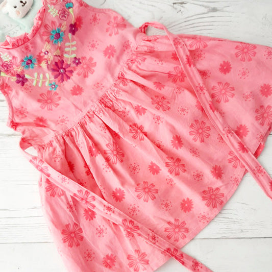 Vestido tela rosada florida 9 meses Marca Yoko Estado Casi tiki